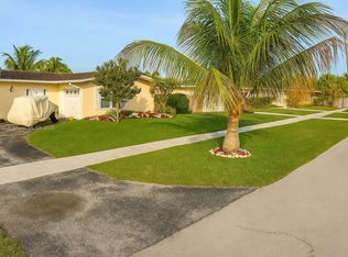 9990 Broad Channel Dr, Cutler Bay, FL 33157