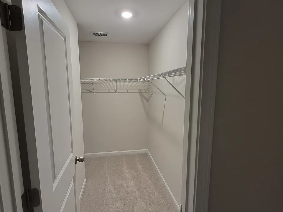 127 Wilderness Rd