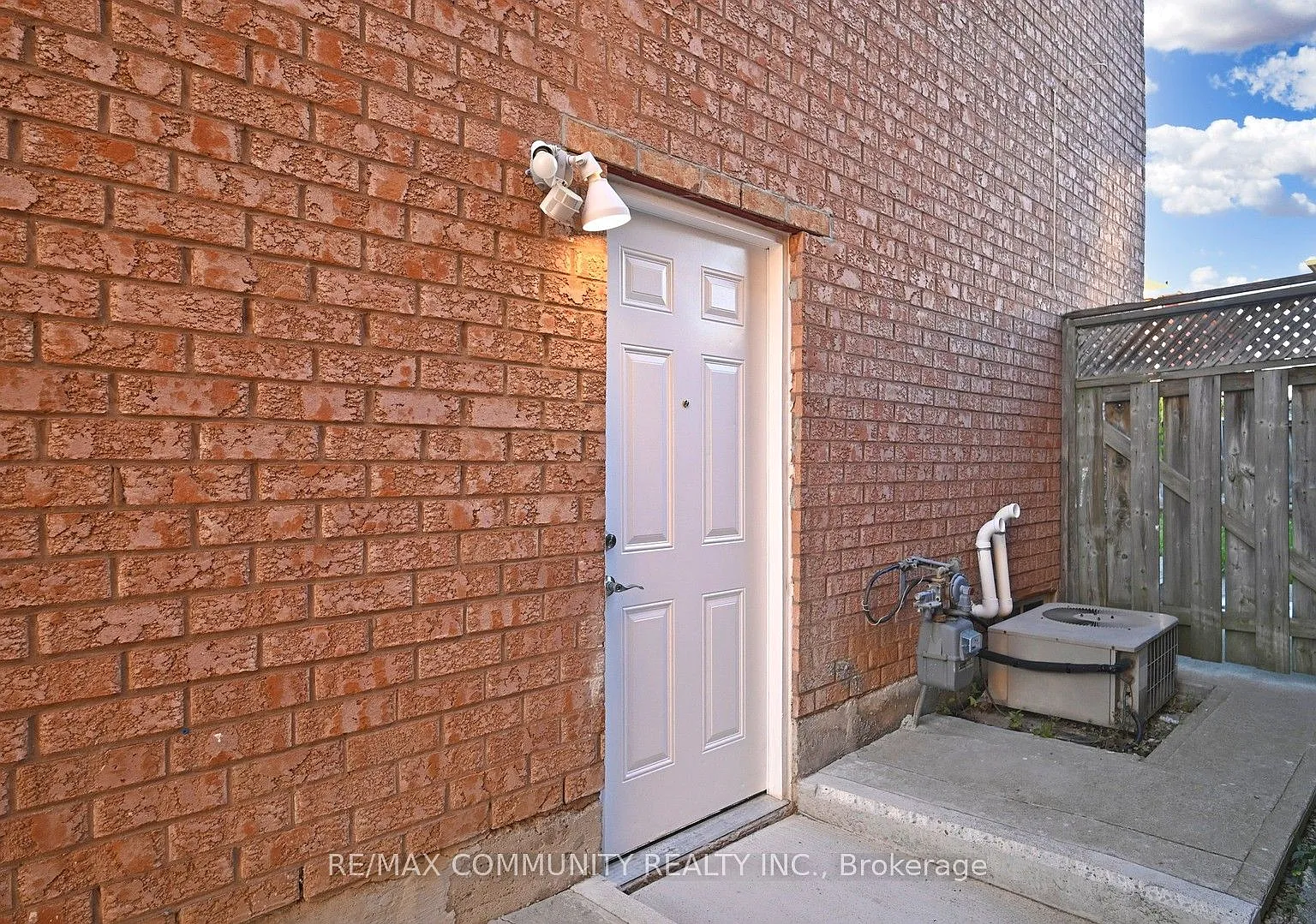 1 bed, $1,400 — Photo 2