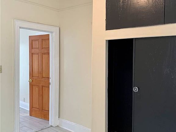 4th image of 105-12 32nd Ave #2