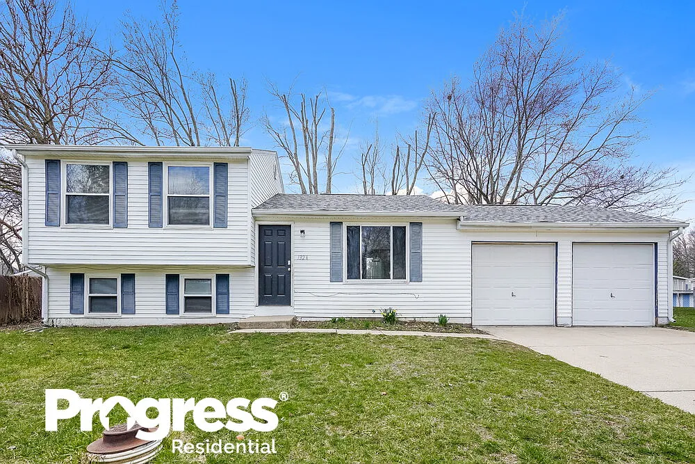 1324 Woodpointe Dr photo 1