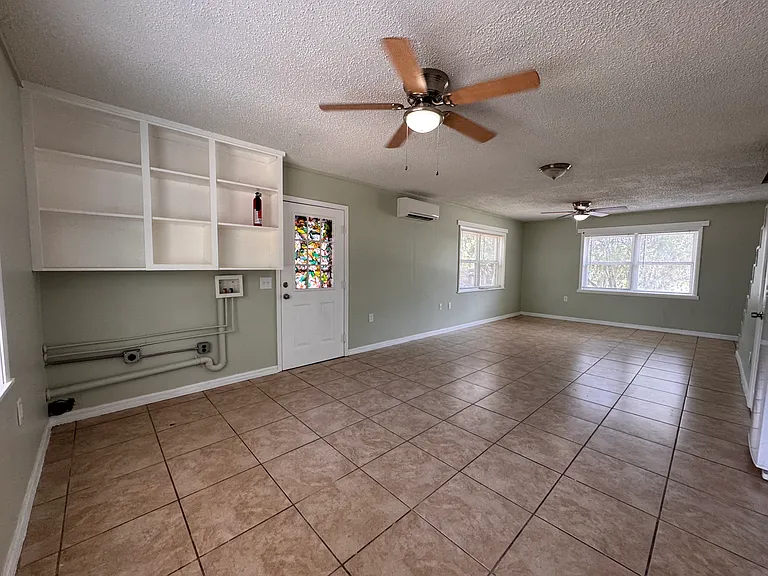 538 Orange St #538 — Photo 7