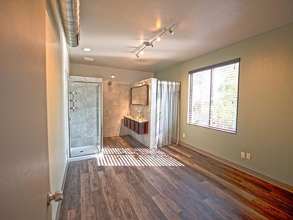 2nd image of 1504 NE 8th St