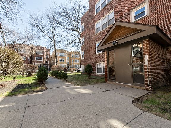 2nd image of 7624 S Kingston Ave #7626-2S