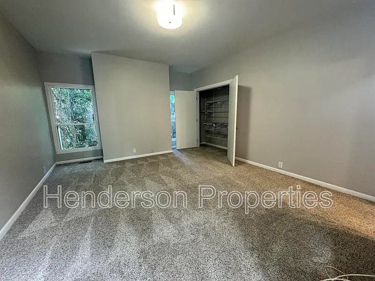 501 Fenton Pl #K — Photo 13