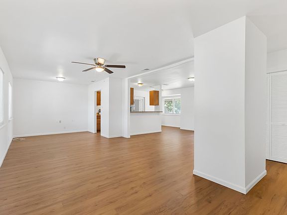 5th image of 8810 Garden Quarter St