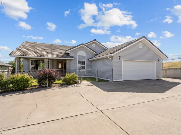 1951 SW Runnion Ln, Pendleton, OR 97801