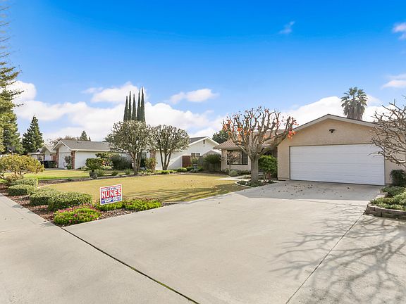 3rd image of 3035 W Victor Ave