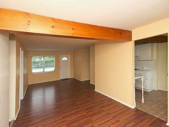 3rd image of 5203 Marcia Pl