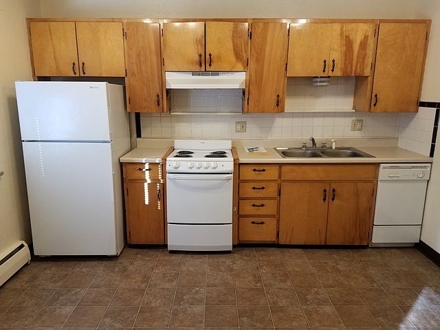 1st image of 1250-1260 Elder Ave #8