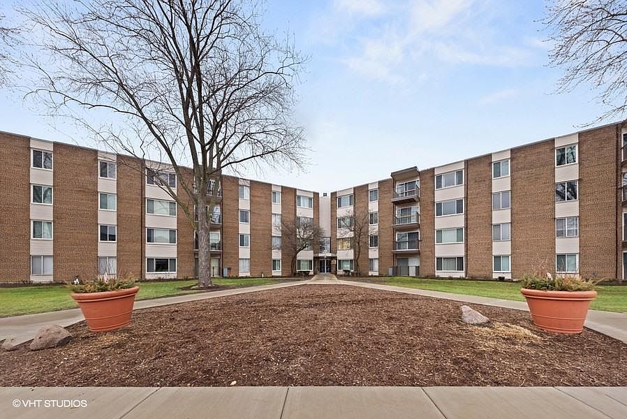 1st image of 140 W Wood St Unit 303