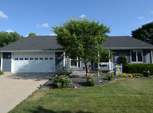 1004 Michael St, Sycamore, IL 60178