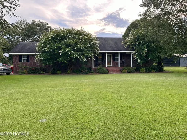 83 Ransom Lane, Clarkton, NC 28433