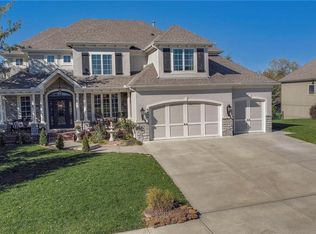 4404 SE Trotter Dr, Lees Summit, MO 64082