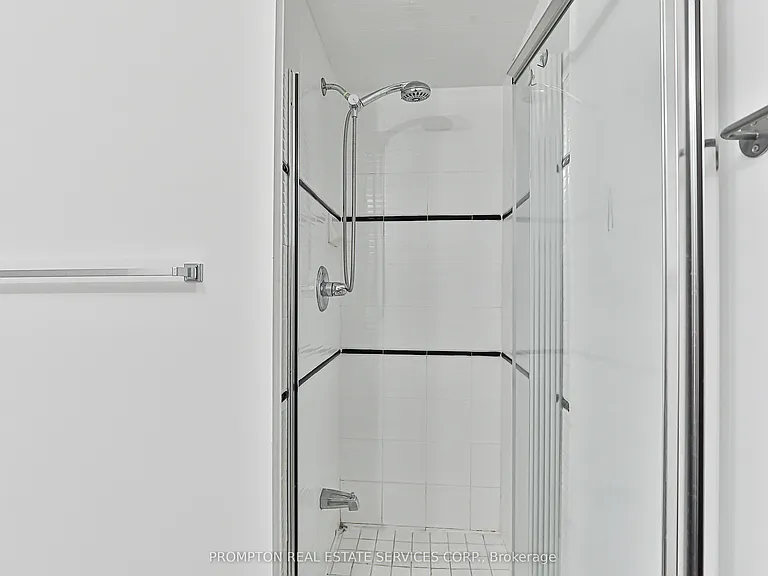 238 Doris Ave #2009 — Photo 32