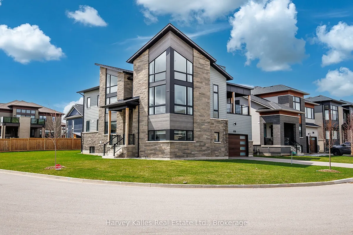 Building Photo - 157 Springside Cres