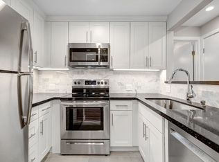 1235 Taylor Ave N #1, Seattle, WA 98109