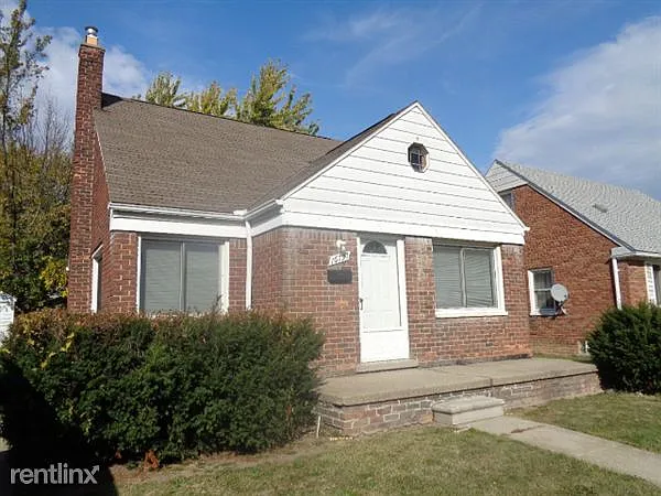 16797 Stricker Ave photo 1
