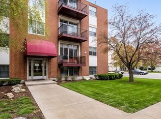 800 Hyde Park Ave APT 3, Hyde Park, MA 02136