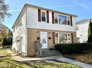 8801 W Congress St #8803, Milwaukee, WI 53225