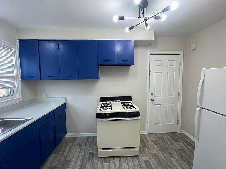 Detroit Luxury Living Apartments — Photo 20