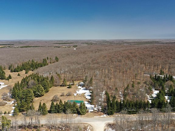 3rd image of 5505 N Three Mile Rd