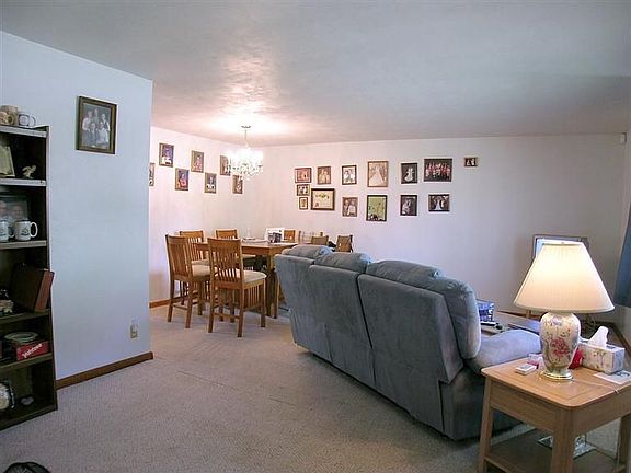 2nd image of 812 Butternut Dr