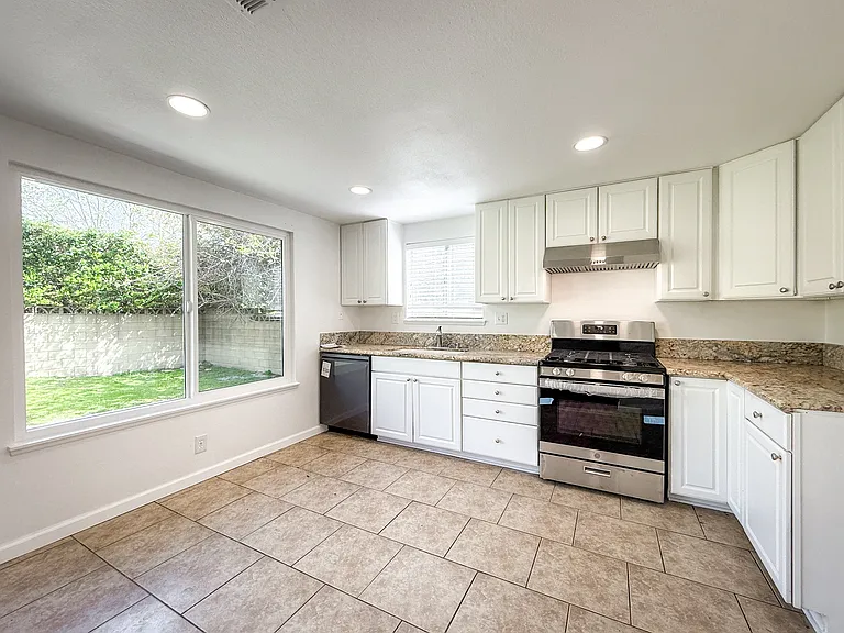 6763 Berkshire Ave — Photo 10