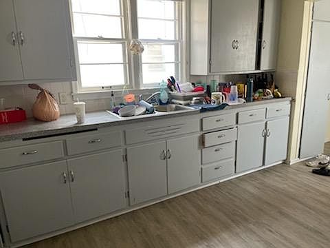 3rd image of 1872 Marshall Ave #3