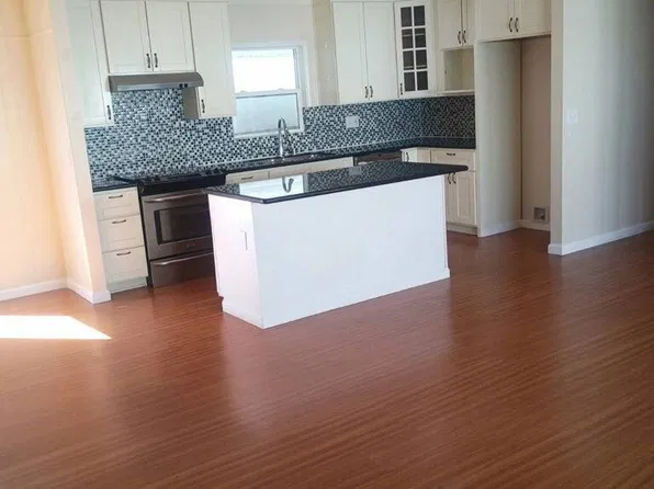 31 Fernwood Ln, Bakersfield, CA 93308