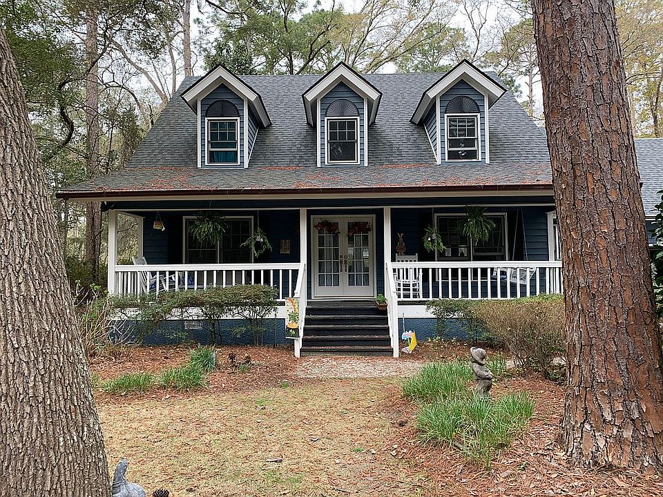 1st image of 48 Crooked Pond Dr