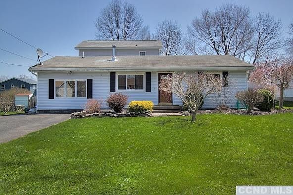 1st image of 29 Apple Blossom Ln