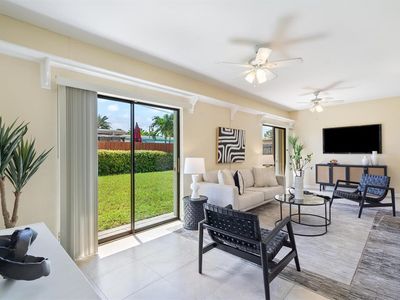 4460 NW 18th Ave, Oakland Park, FL, 33309