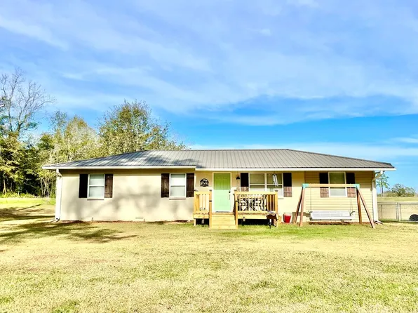 1895 Coach Rd, Slocomb, AL 36375