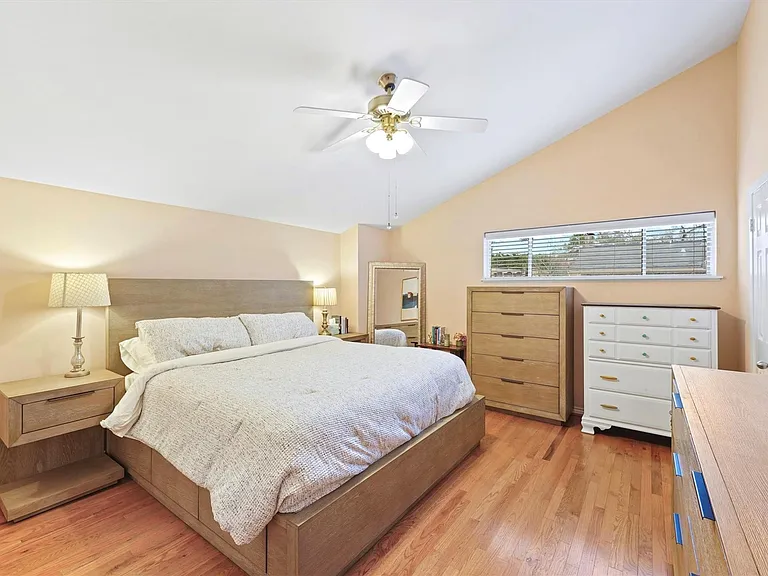 1953 Stoney Brook Dr #1953 — Photo 13