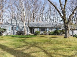 22 Berwyn Rd, West Hartford, CT 06107