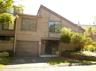 435 Thoreau St, Branford, CT 06405