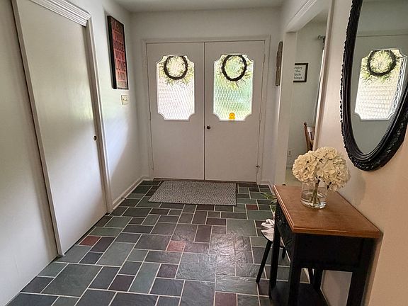 2nd image of 930 Mellowood Dr