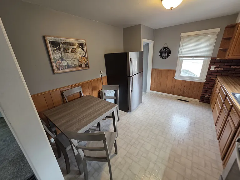 2709 Johnson Ave NW — Photo 6