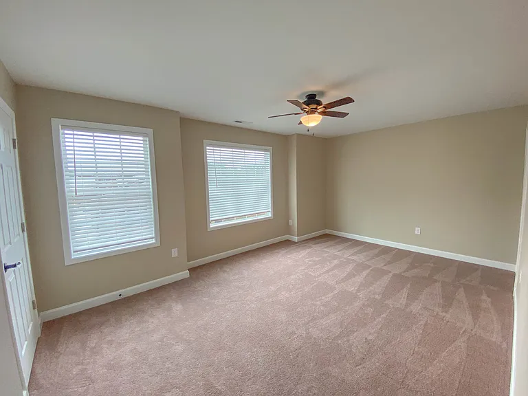805 E Main St — Photo 6