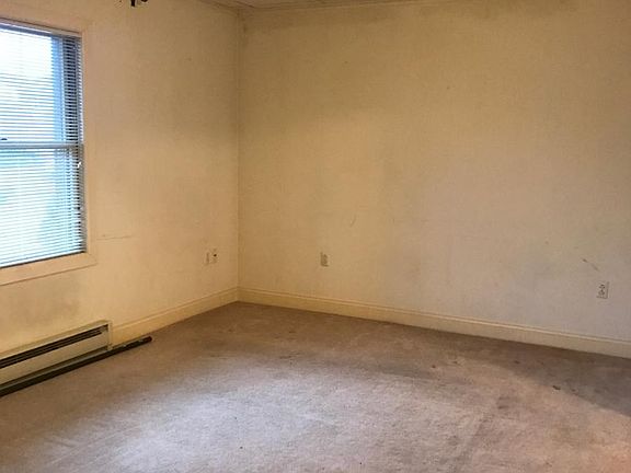 3rd image of 2035 College Ave #101