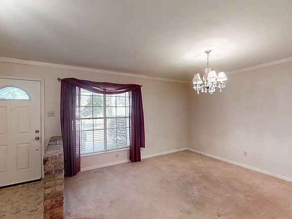 5th image of 2120 Briarwood Dr