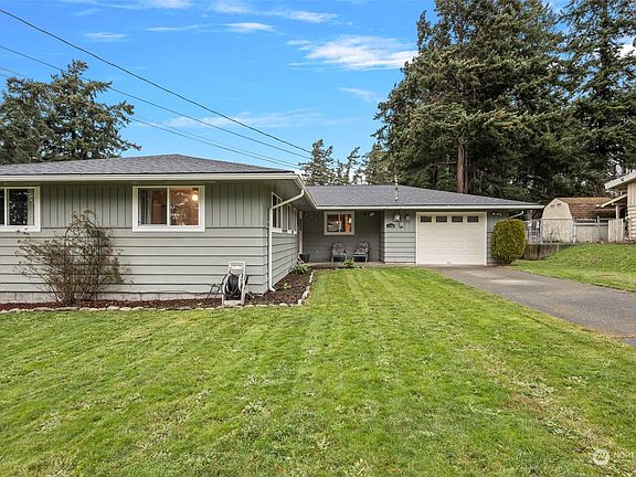2nd image of 1742 NE 6th Avenue