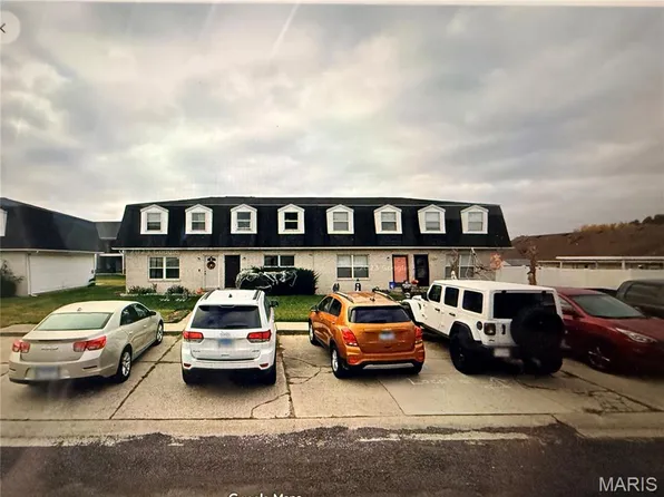 282 Aaron Ct APT B, Mascoutah, IL 62258