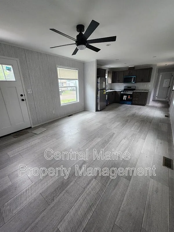 2 bed, 2.0 bath, 840 sqft, $1,395 — Photo 3