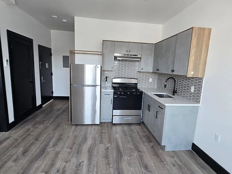 11 Thomas St #3C — Photo 2