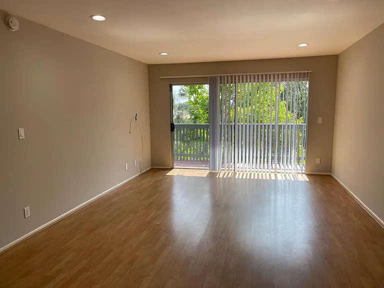 412 N Bellflower Blvd #208 — Photo 28