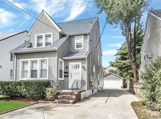 37 Jackson Rd, Valley Stream, NY 11581