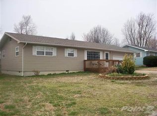 2766 W Chicago St, Springfield, MO 65803