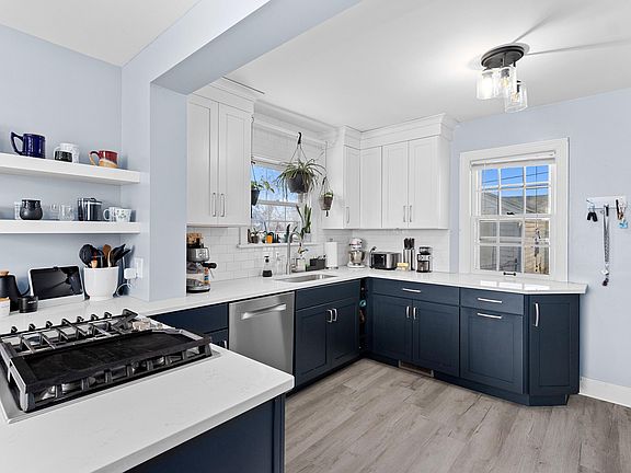 5th image of 1107 E Fairoaks Ave